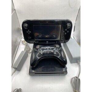 Nintendo Wii U Black 32GB Pro Controller + Mario 3D & Wii Sports Club + digital